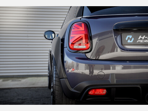 Mini Hatch JOHN COOPER WORKS GP 15