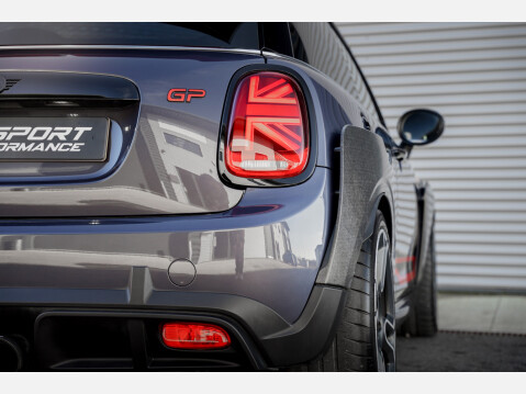 Mini Hatch JOHN COOPER WORKS GP 16
