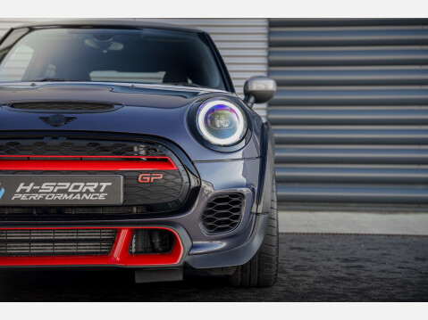 Mini Hatch JOHN COOPER WORKS GP 18