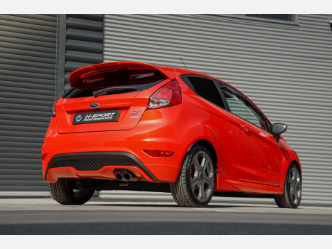 Ford Fiesta ST-2 6