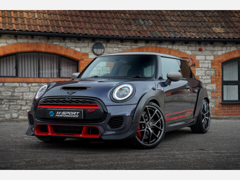 Mini Hatch JOHN COOPER WORKS GP 17