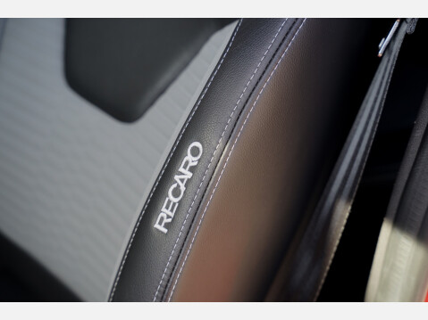 Ford Fiesta ST-3 25