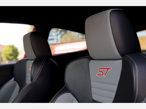 Ford Fiesta ST-3 27