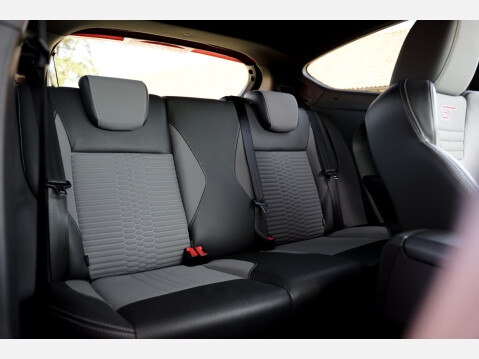 Ford Fiesta ST-3 38