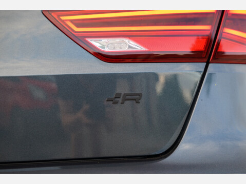 SEAT Leon TSI CUPRA ST R 4DRIVE DSG 8