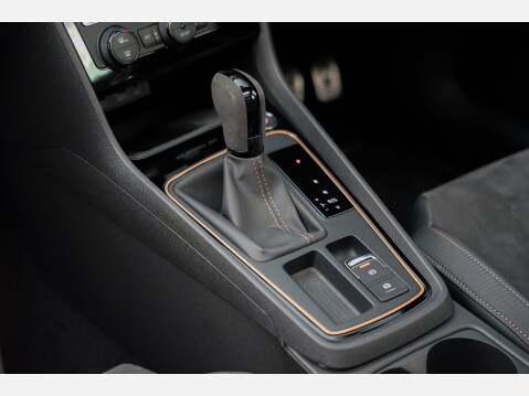 SEAT Leon TSI CUPRA ST R 4DRIVE DSG 37