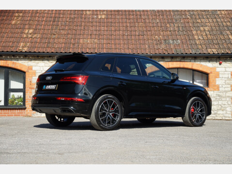 Audi Q5 Edition 1 7