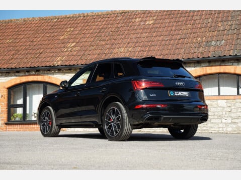 Audi Q5 Edition 1 12