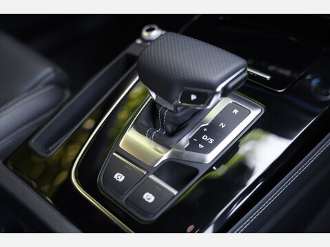 Audi Q5 Edition 1 31