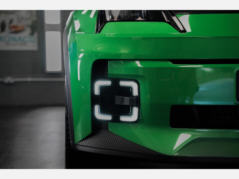 Renault 5 TECHNO E-TECH 9