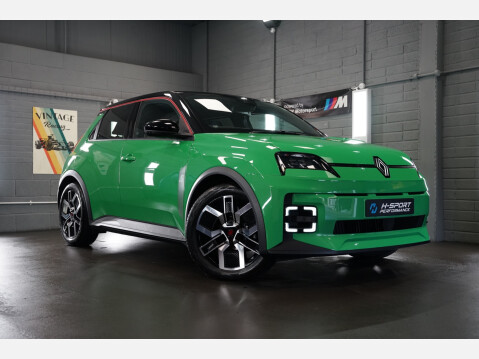 Renault 5 TECHNO E-TECH 11