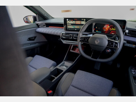Renault 5 TECHNO E-TECH 27
