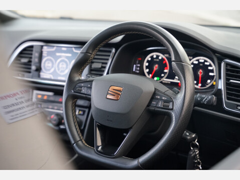 SEAT Leon TSI CUPRA DSG 27