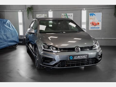 Volkswagen Golf R TSI 4MOTION DSG 15