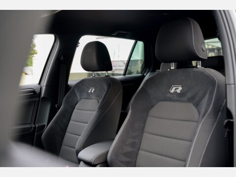 Volkswagen Golf R TSI 4MOTION DSG 25
