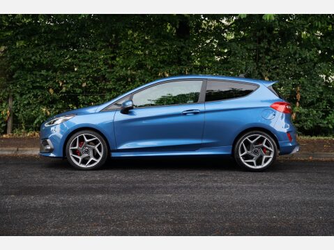 Ford Fiesta ST-3 6