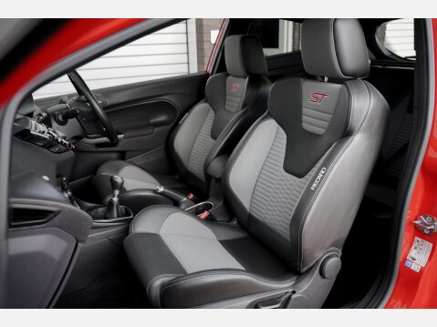 Ford Fiesta ST-3 27