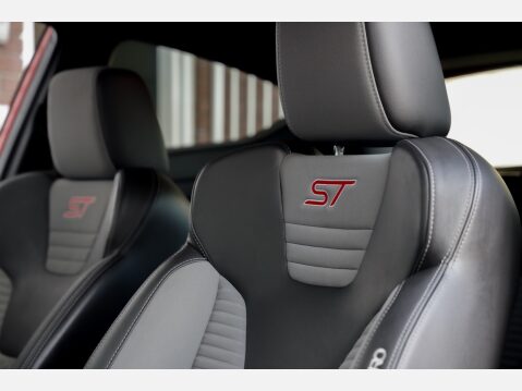 Ford Fiesta ST-3 28