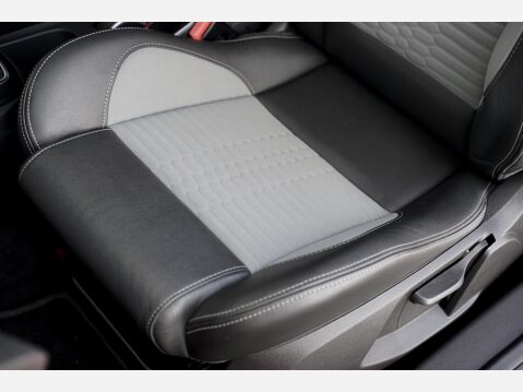 Ford Fiesta ST-3 31