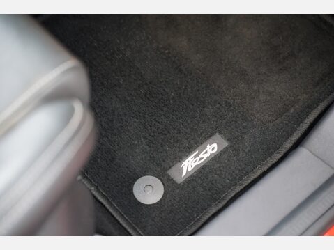 Ford Fiesta ST-3 35