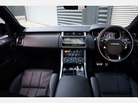 Land Rover Range Rover Sport SDV6 AUTOBIOGRAPHY DYNAMIC 32