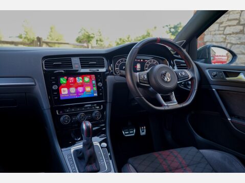 Volkswagen Golf GTI TCR DSG 16