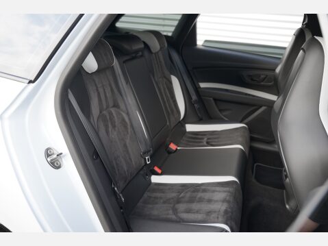 SEAT Leon TSI CUPRA BLACK DSG 33