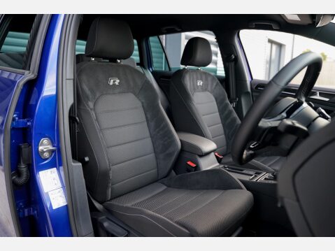 Volkswagen Golf R TSI DSG 33