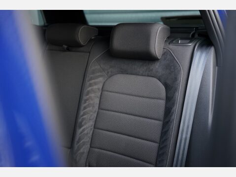 Volkswagen Golf R TSI DSG 27