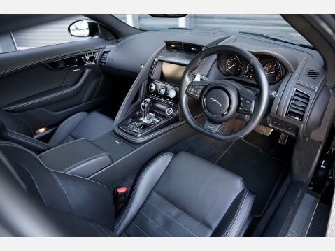 Jaguar F-Type V6 SPORT 27