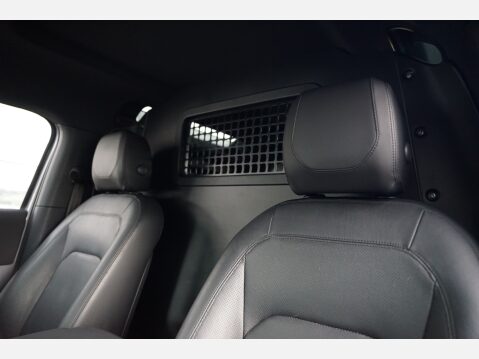 Land Rover Defender HARD TOP SE MHEV 39