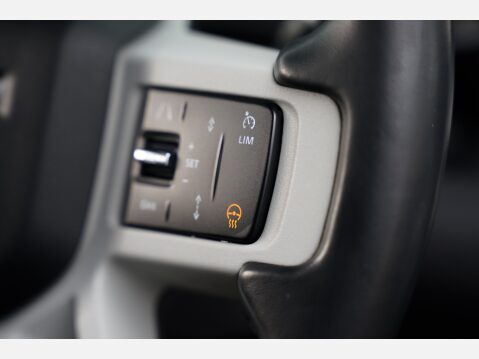 Land Rover Defender HARD TOP SE MHEV 34