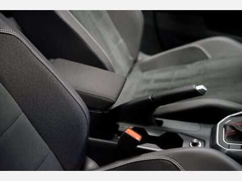 Volkswagen Polo GTI TSI DSG 33