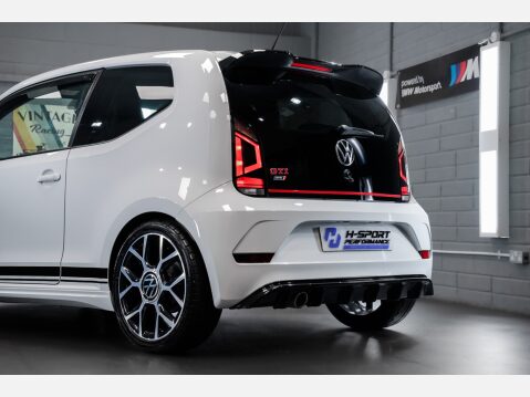 Volkswagen Up GTI 18
