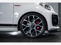 Volkswagen Up GTI 10