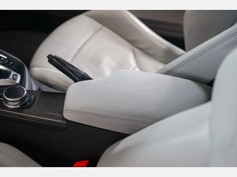 BMW 4 Series M4 COMPETITION 34