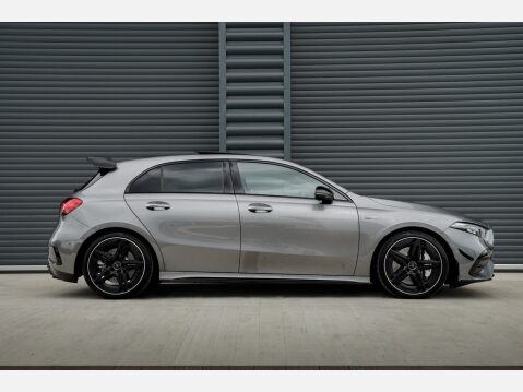 Mercedes-Benz A Class AMG A 35 4MATIC PREMIUM PLUS MHEV 13