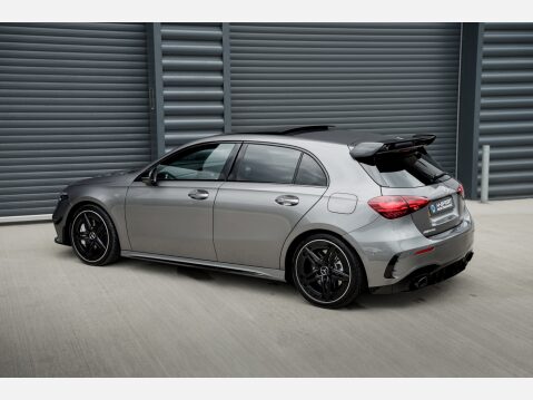 Mercedes-Benz A Class AMG A 35 4MATIC PREMIUM PLUS MHEV 8