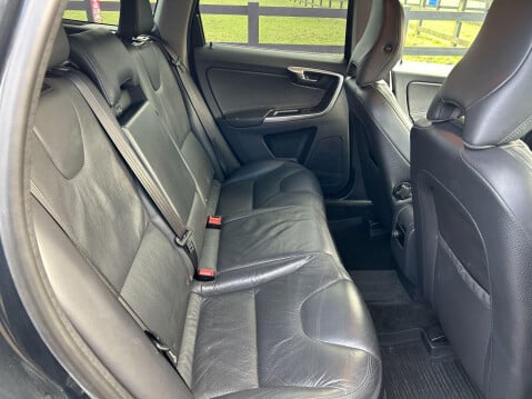 Volvo XC60 2.4 D5 SE Lux Nav Geartronic AWD Euro 5 5dr 25