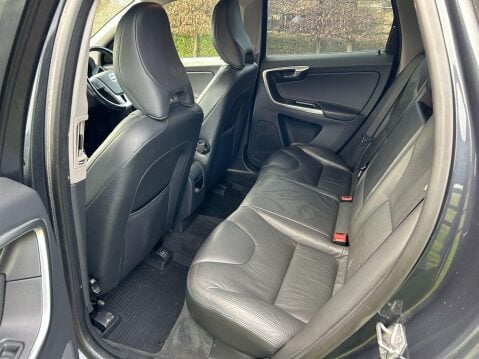 Volvo XC60 2.4 D5 SE Lux Nav Geartronic AWD Euro 5 5dr 14