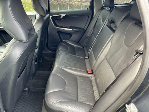 Volvo XC60 2.4 D5 SE Lux Nav Geartronic AWD Euro 5 5dr 13