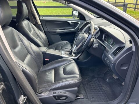 Volvo XC60 2.4 D5 SE Lux Nav Geartronic AWD Euro 5 5dr 22