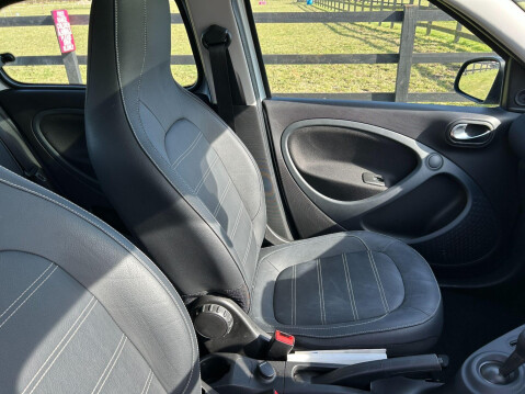 Smart Forfour 1.0 Prime Twinamic Euro 6 (s/s) 5dr 23