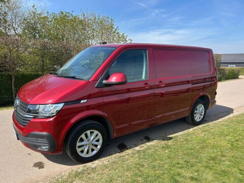Volkswagen Transporter 2.0 TDI T28 Highline DSG FWD SWB Euro 6 (s/s) 5dr 3