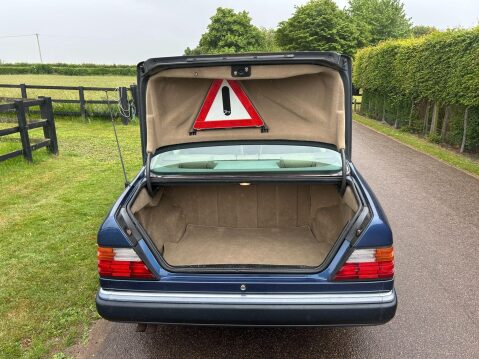 Mercedes-Benz 300 3.0 CE 2dr 21