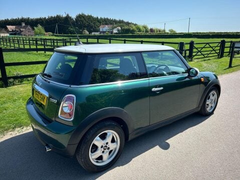 Mini Hatch 1.6 Cooper Euro 5 (s/s) 3dr 10