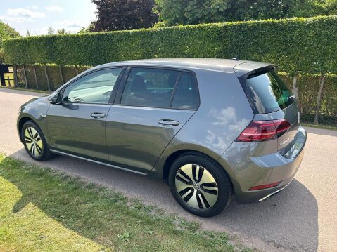 Volkswagen Golf 35.8kWh e-Golf Auto 5dr 3
