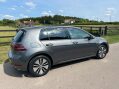 Volkswagen Golf 35.8kWh e-Golf Auto 5dr 4