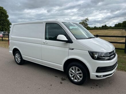 Volkswagen Transporter 2.0 TDI T30 BlueMotion Tech Highline FWD SWB Euro 6 (s/s) 5dr