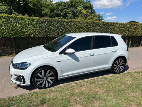 Volkswagen Golf 1.4 TSI 8.7kWh GTE Advance DSG Euro 6 (s/s) 5dr 9